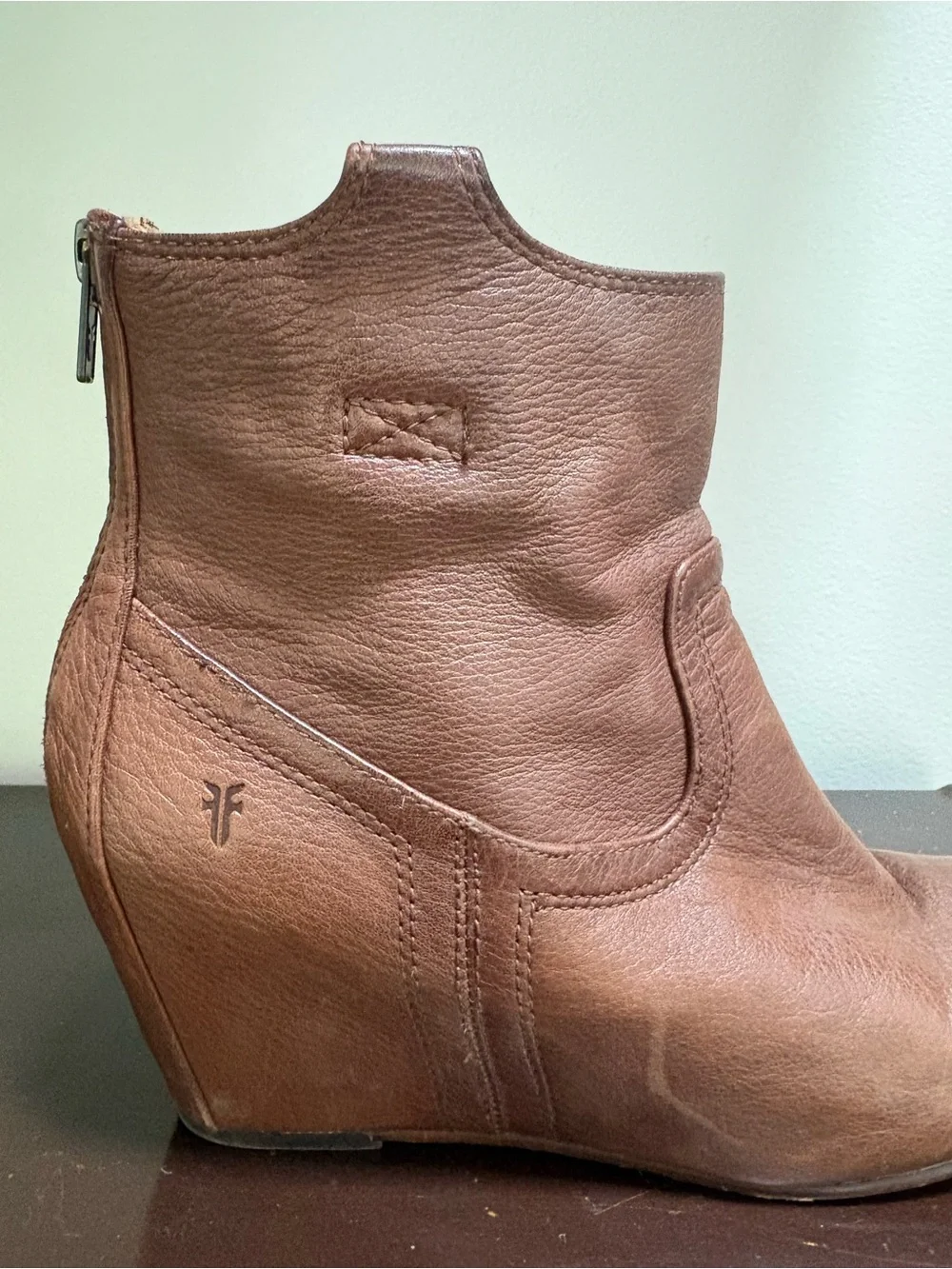Women's Brown Leather Wedge Ankle Boots Frye Carson size 10